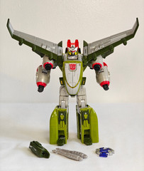 Transformers Cybertron Jetfire Ultra Class 2005 – NEAR COMPLETE