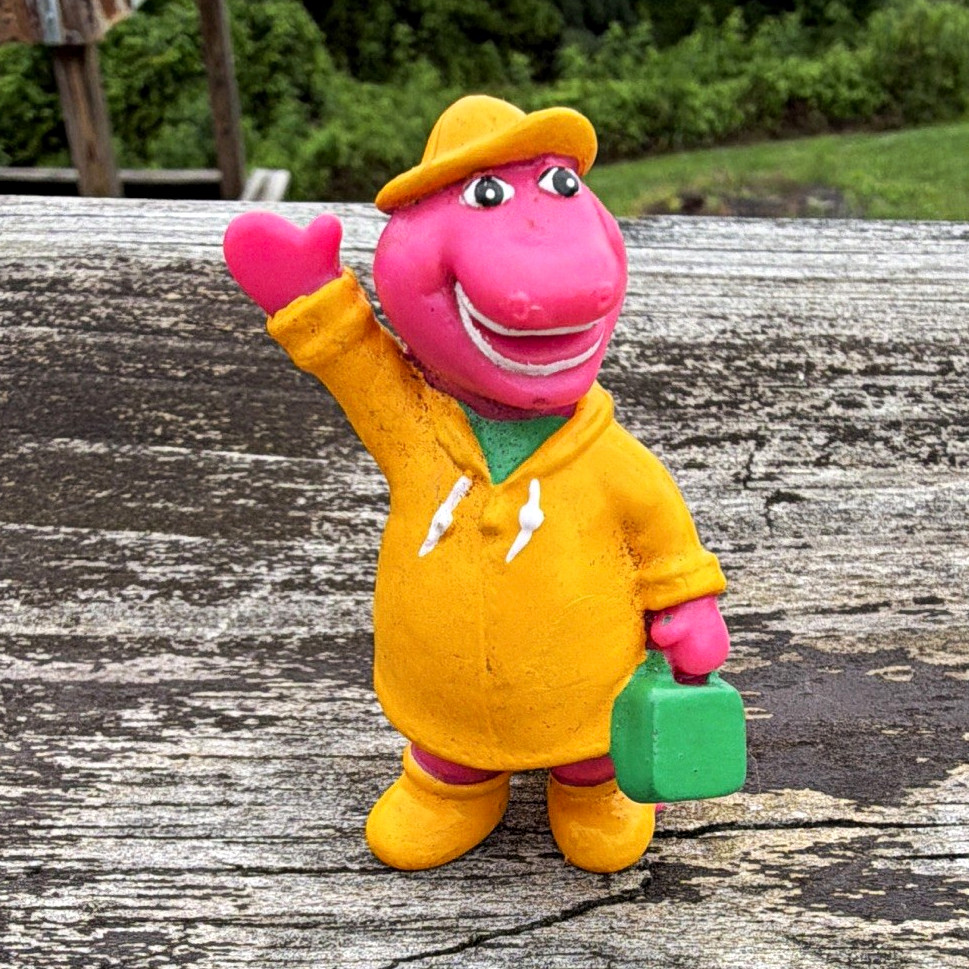 Playskool Barney & Friends Barney Pink Dinosaur Figurine w/ Hat & Suitcase