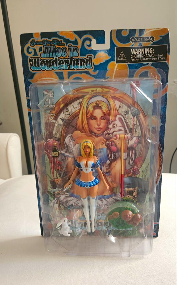 CS Moore Studio Grimm Fairy Tales Alice in Wonderland Action Figure w/ Rabbit