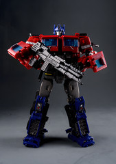 Optimus Prime Robot Car Toy 18cm Alloy Action Figure Transformer Gift Model