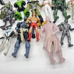 Random Lot Of Action Figures Marvel DC Funkos & Other Lot Of 17 Toy