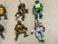 Teenage Mutant Ninja Turtles TMNT Vintage 18 Total Figures 6 Are Soft Heads.