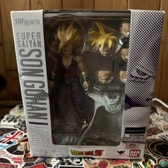Bandai SH Figuarts Dragon Ball Z Super Saiyan Gohan 1.0 2010