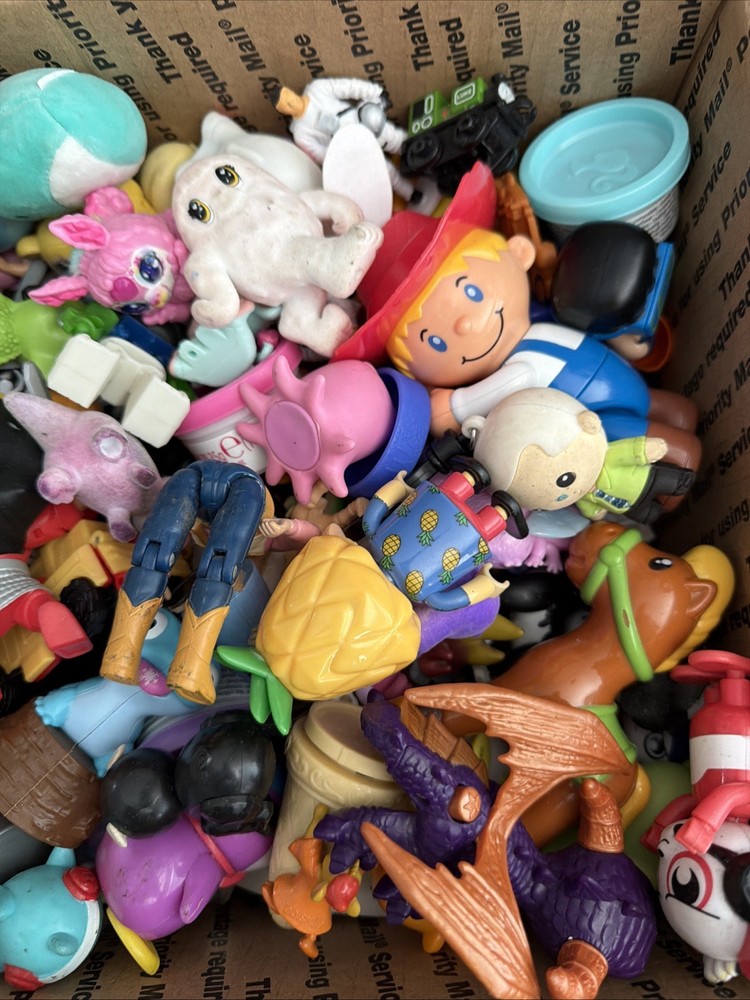 Mixed 1′ @ 2′ TOY FIGURE LOT IN BOX WITH 7LB FREE SHIPPING SEE PHOTOS FUN BOX