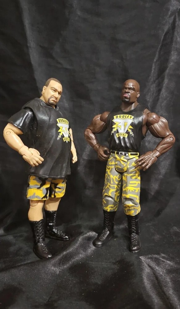 DUDLEY BOYZ Bubba & D-Von WWE Jakks Adrenaline Series 8 With Sign