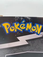 Pokémon Select Deluxe Vinyl Mew Collectible Vinyl Figure