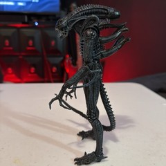 Blue Black 7″ Ultimate Aliens Xenomorph Warrior 1/8 Scale Figure 1986 Movie 22cm