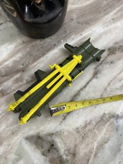 Vintage GI Joe M-88-A2 Assault System Weapon 2 MISSILES Lanard Toys 90s RARE