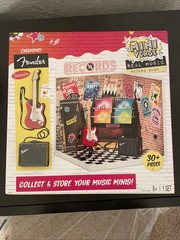 MGA Miniverse Real Music Record Shop With Exclusive Fender Guitar NEW