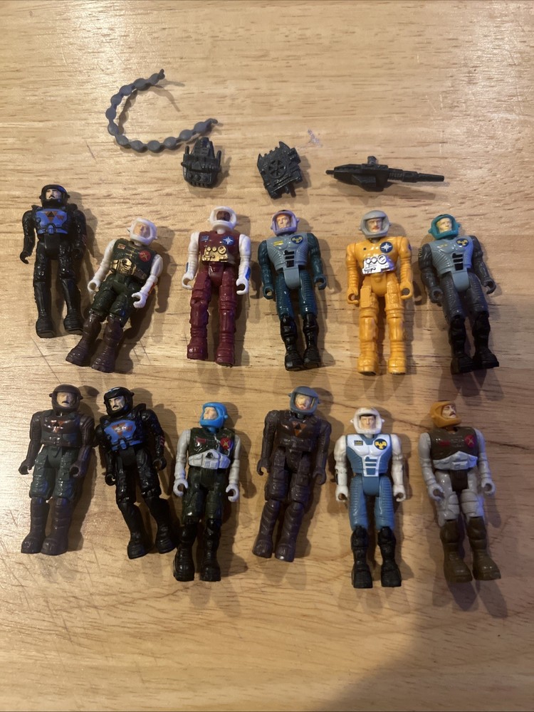 vintage STARCOM LOT of 12 FIGURES Few Accessories