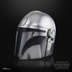 Star Wars The Black Series The Mandalorian Electronic Helmet Prop Replica