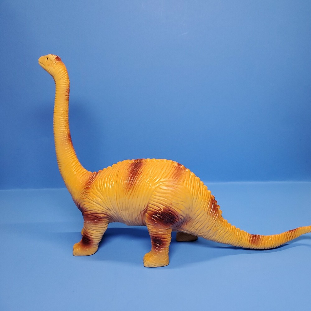 BT1 VTG 1997 U.K.R.D Apatosaurus Dinosaur Diorama Figure UKRD 9” Plastic Toy