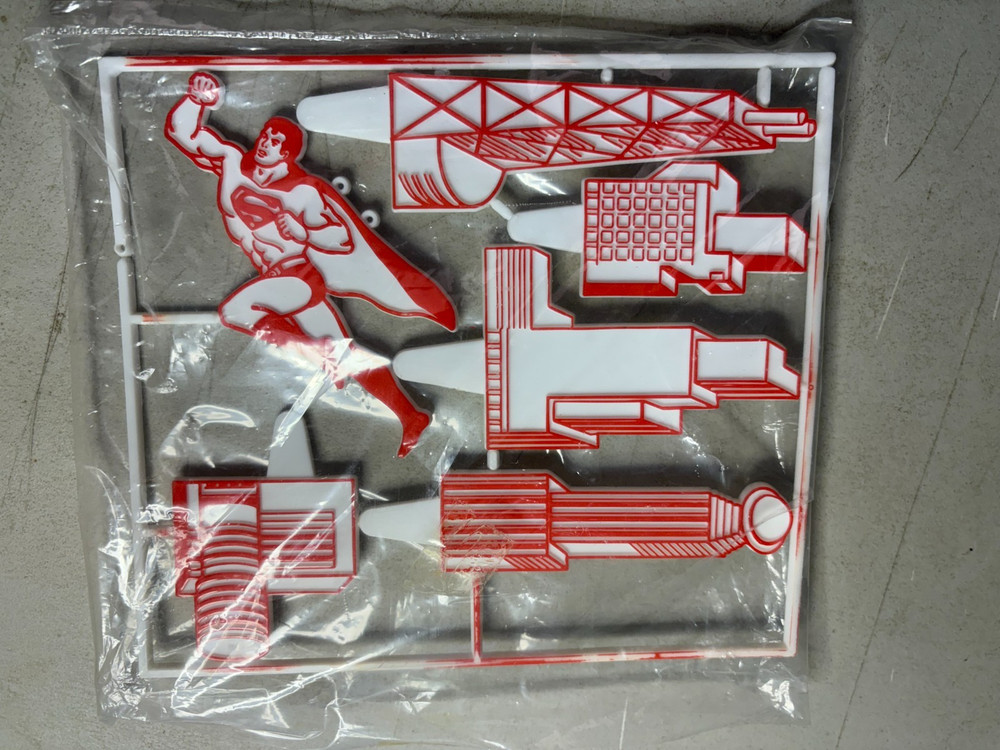 Superman 1978 Hard Plastic Topper set NEW / Complete and everything attached