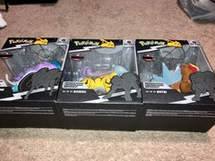 Jazwares Pokémon Entei Suicune Raikou Select Trainer Series