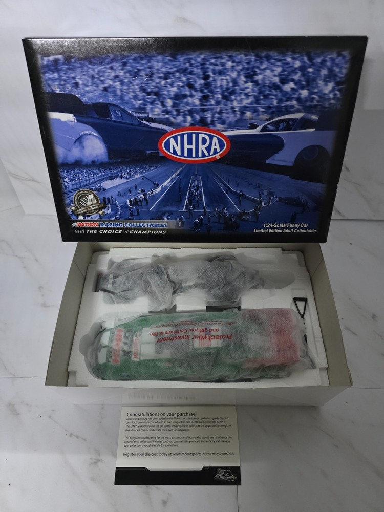 John Force Castrol GTX 2008 Mustang Funny Car 1:24 NHRA Action Racing /3318
