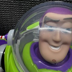 Disney Store 12″ Buzz Lightyear Interactive Talking Action Figure (Wear)