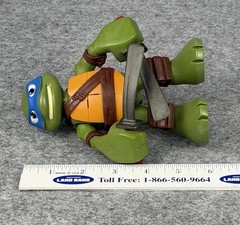(3) Teenage Mutant Ninja Turtles Leonardo Action Figures Toys 2004/2012/2014