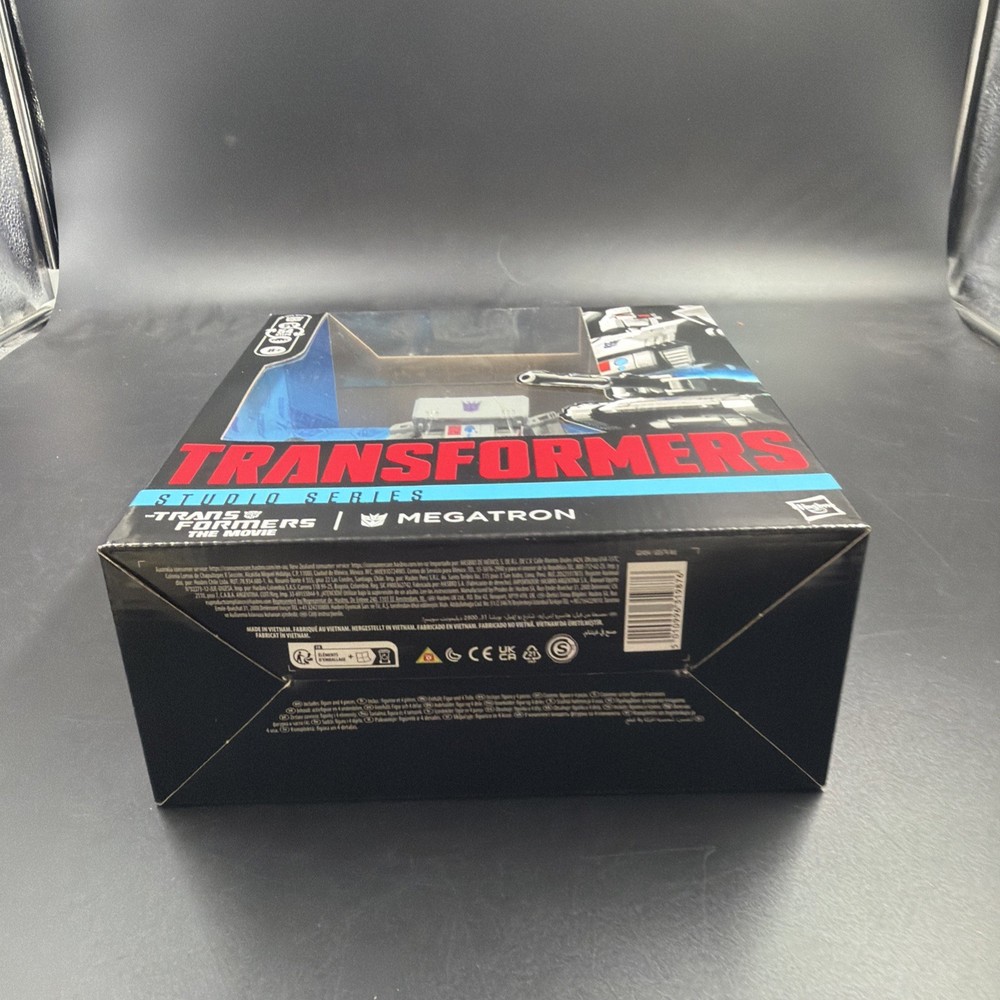 Transformers Studio Series The Transformers: The Movie Leader Class Megatron
