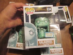 FUNKO POP MOVIES THE LORD OF THE RINGS GALADRIEL 634 EXCLUSIVE BARNES NOBLE 2018