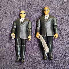 Lot of 2 Men in Black Style Suit Action Figures w/ Sunglasses & Guns