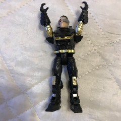 3 Final Faction Action Figures with accessories