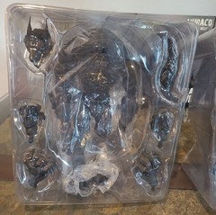 LooseCollector The Crypt Great Wolves Complete Set of 4 Figures Used