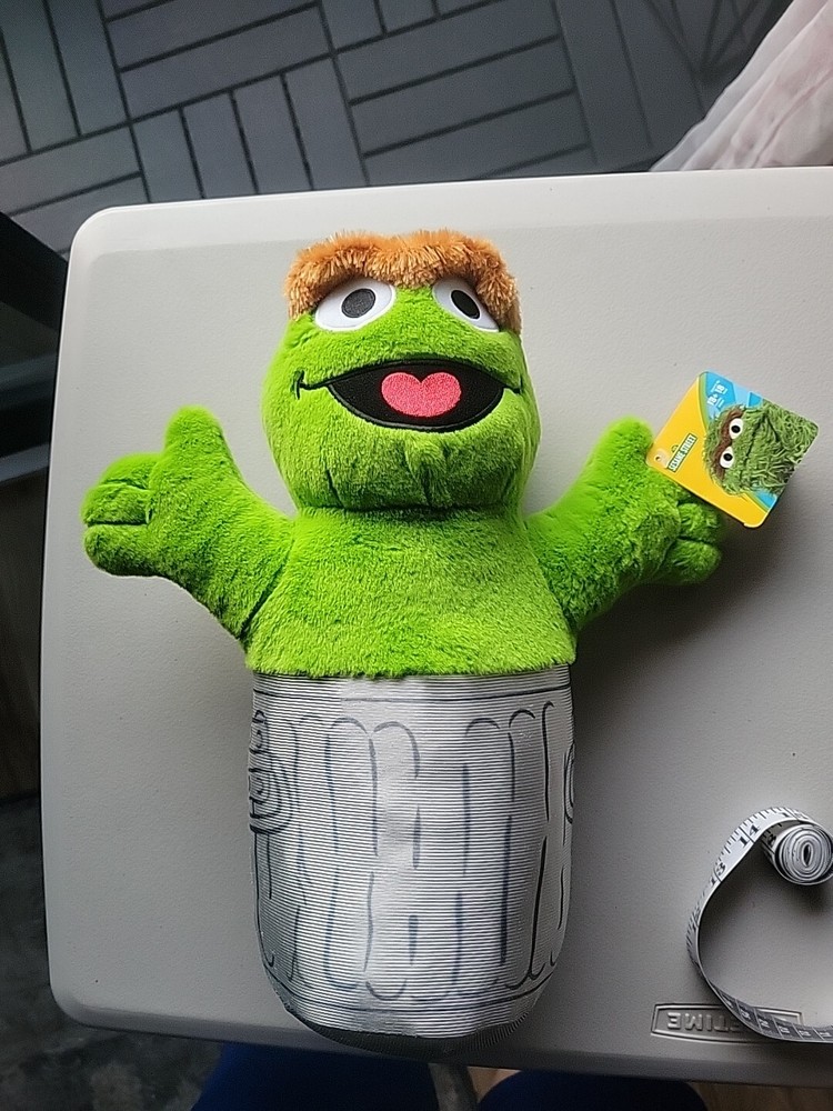 Oscar the Grouch Large 14 inch Soft Plush Stuffed Toy Licensed NEW Sesame Street