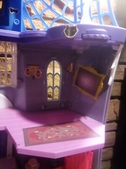 Disney Jr. Vampirina Scare B&B Doll Mansion Castle Play House Only. 27x15x11