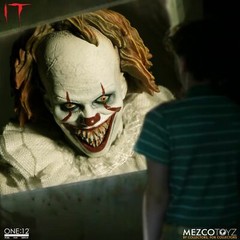 Mezco Toyz One:12 Collective Pennywise Clown IT 2017 Action Figure Stephen King