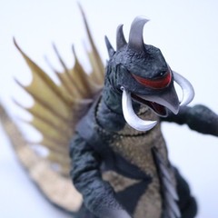 [USED] BANDAI SPIRITS S.H.MonsterArts Godzilla GIGAN 1972 Action Figure
