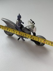 Vintage 1997 Batman BATGIRL ICE STRIKE CYCLE Action Figure + Bike/Motorcyle