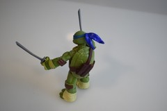 Teenage Mutant Ninja Turtles 4.5″ Leonardo Action Figure Viacom 2012 READ
