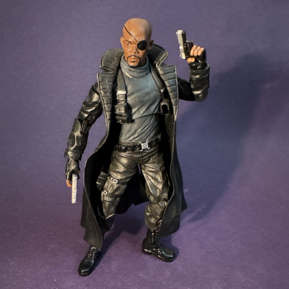 Marvel Legends Nick Fury SHIELD Figure w/ handguns Samuel L. Jackson 2011