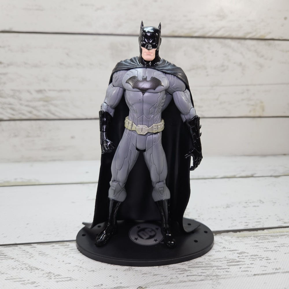DC Collectibles Justice League New 52 Batman 2012 7″ Adjustable Action Figure