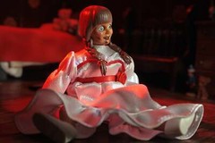 Mego Horror Wave 18 – The Conjuring Universe – Annabelle Comes Home 8″ Action Fi