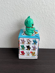 Tokidoki Lucky Cat Blind Box Figure – Scholastic Paws