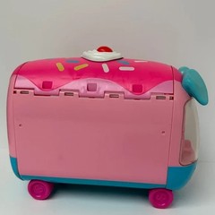 Shopkins Cupcake Truck Cutie Car Play n Display Collector’s Van with Car + Extra