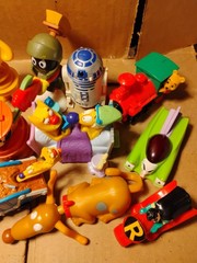 Fastfood Toys Great Mix Cat dog, Sonic, Power Rangers, Simpsons, Joker, Pooh Vtg
