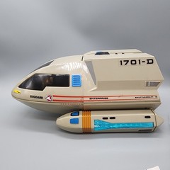 Star Trek The Next Generation Shuttlecraft Goddard Complete Playmates 1:15 Scale