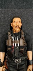 1:6th Scale Dam Toys Gangsters Kingdom Machete Danny Trejo