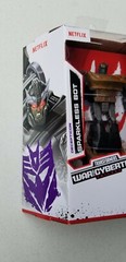 Transformers war For Cybertron Sparkless Bot Walmart Netflix Figure Decepticon