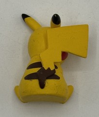 TOMY Nintendo Pokémon Sitting Pikachu Pokemon Figure