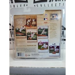 Yogi Berra 2004 Mcfarlane Cooperstown Collection Series 1 – New York Yankees NIB