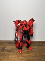 Transformers Studio Series 02 Stinger, Complete!!