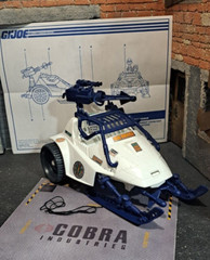 GI JOE ~ 1993 COBRA ICE SNAKE ~ BRIGHT ARCTIC WHITE ~ 100% COMPLETE & BLUEPRINTS