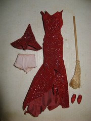 Ideal Vintage 1965 12” Bewitched Samantha Doll & Accessories