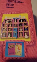 Vintage Hasbro Toys 1994 MEG Puppy In My Pocket Tuxedo 90s Display Playset Box