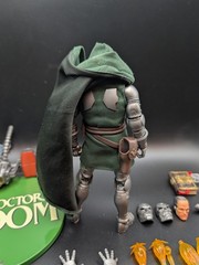 Mezco Toyz One:12 Collective Doctor Doom Green goblin Doc Ock set
