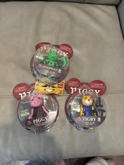 Piggy Series 1 Dinopiggy, Piggy, And Tigry with Exclusive DLC Code Damaged Pk