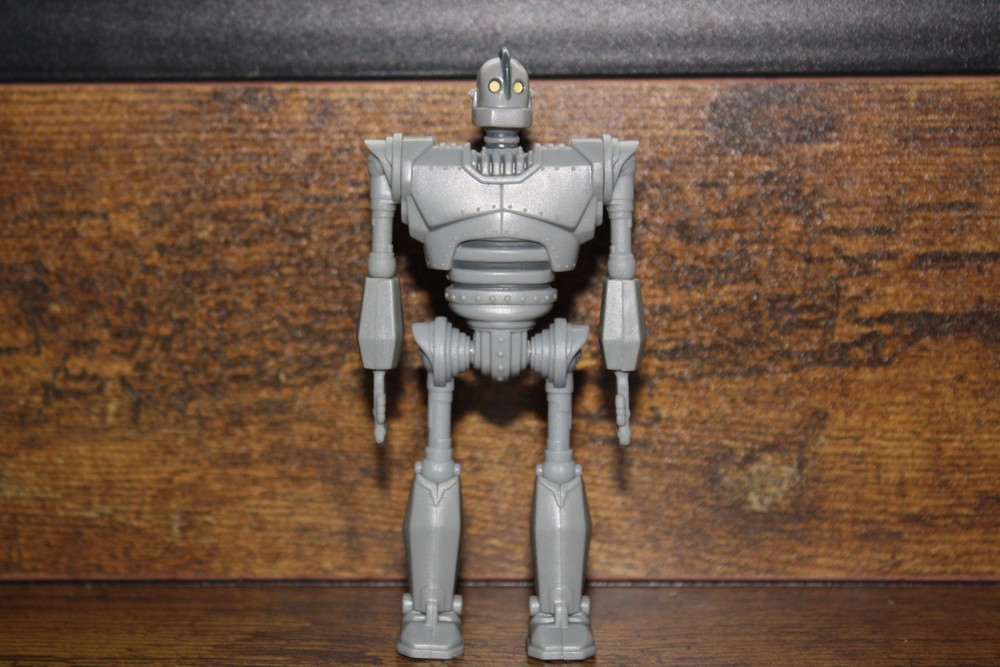The Iron Giant 4.25″ Robot Toy RARE 1999 Warner Bros VHS Promo Action Figure